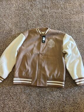 NWT Men’s Large Travis Mathew Moonbeam Tan — Victory Mile Style